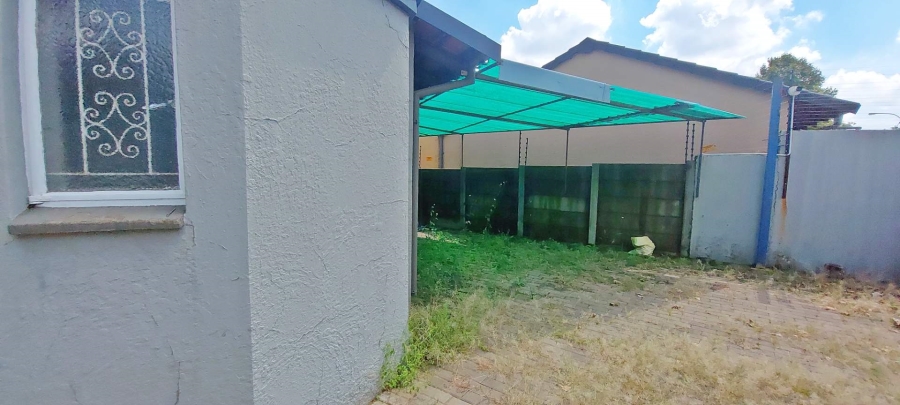 4 Bedroom Property for Sale in Brackendowns Gauteng