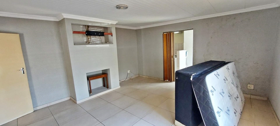 4 Bedroom Property for Sale in Brackendowns Gauteng