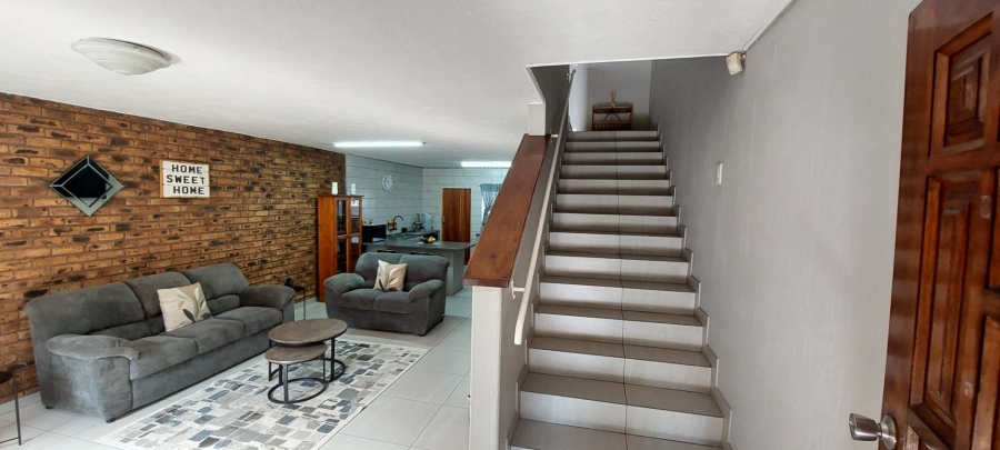 2 Bedroom Property for Sale in Brackenhurst Gauteng