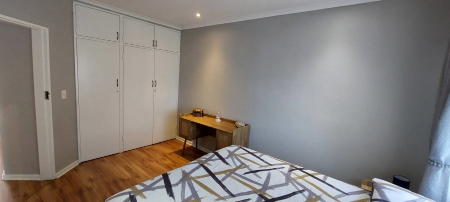 2 Bedroom Property for Sale in Brackenhurst Gauteng