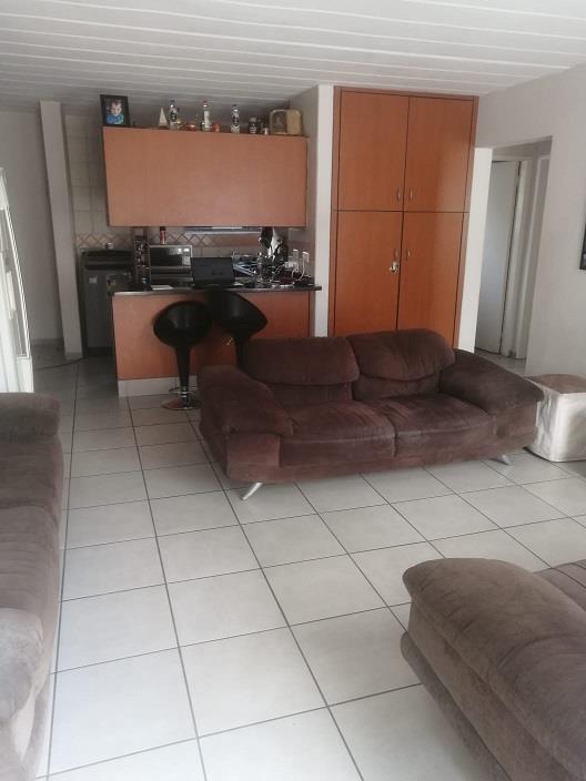 2 Bedroom Property for Sale in Verwoerdpark Gauteng