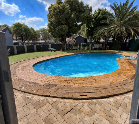 2 Bedroom Property for Sale in Verwoerdpark Gauteng