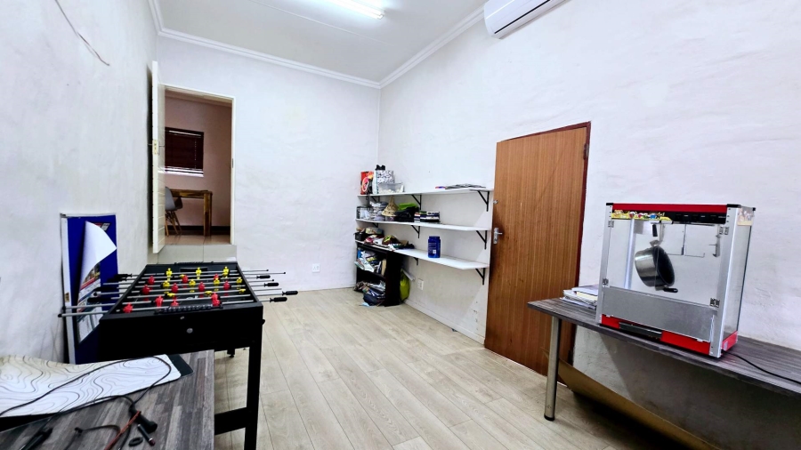 4 Bedroom Property for Sale in Meyerspark Gauteng