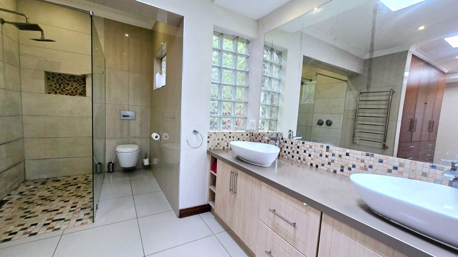 4 Bedroom Property for Sale in Meyerspark Gauteng