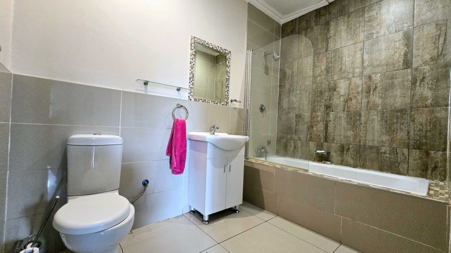 4 Bedroom Property for Sale in Meyerspark Gauteng