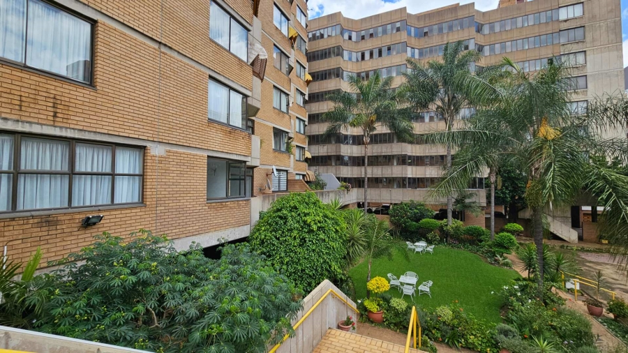 2 Bedroom Property for Sale in Pretoria Central Gauteng