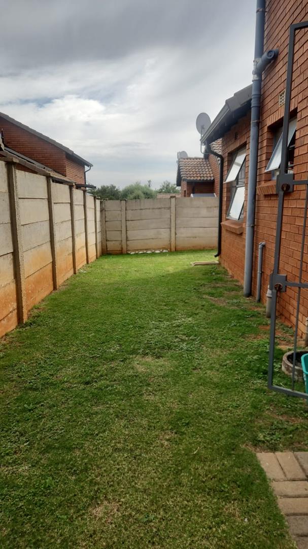 To Let 3 Bedroom Property for Rent in Chantelle Gauteng