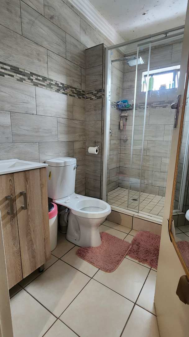 3 Bedroom Property for Sale in The Orchards Gauteng