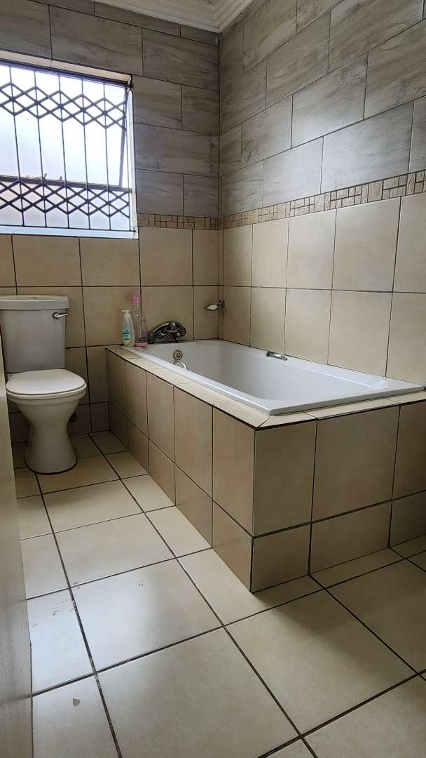 3 Bedroom Property for Sale in The Orchards Gauteng