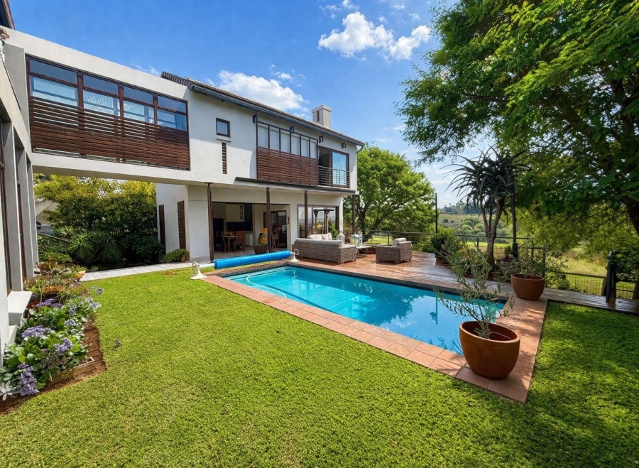 5 Bedroom Property for Sale in Copperleaf Estate Gauteng