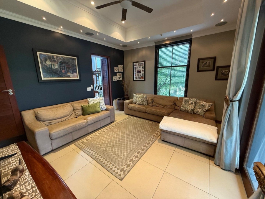 5 Bedroom Property for Sale in Copperleaf Estate Gauteng