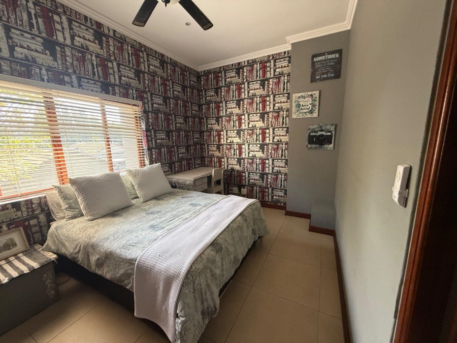 5 Bedroom Property for Sale in Copperleaf Estate Gauteng