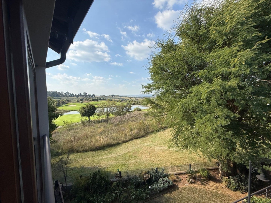 5 Bedroom Property for Sale in Copperleaf Estate Gauteng