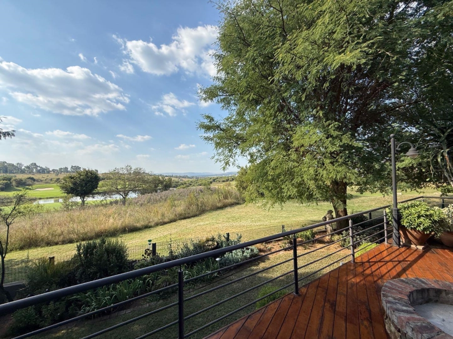 5 Bedroom Property for Sale in Copperleaf Estate Gauteng