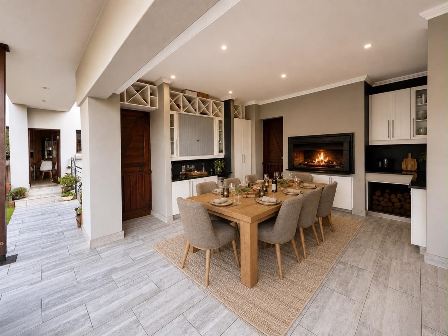 5 Bedroom Property for Sale in Copperleaf Estate Gauteng