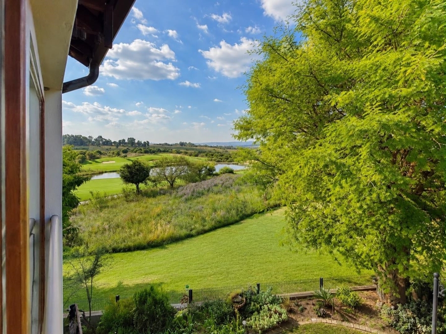 5 Bedroom Property for Sale in Copperleaf Estate Gauteng