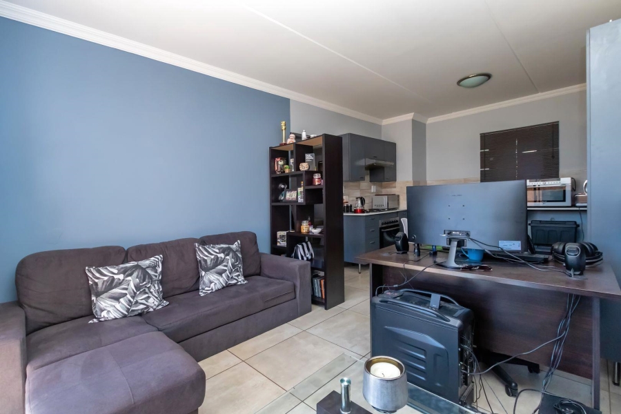 To Let 1 Bedroom Property for Rent in Summerset Gauteng