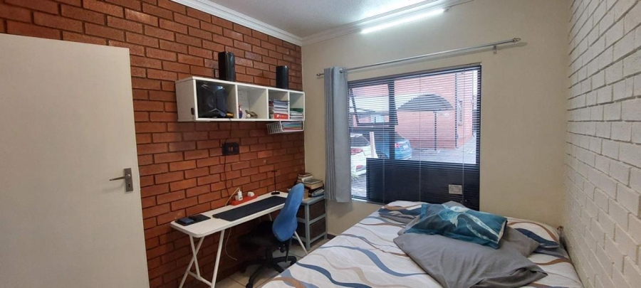 3 Bedroom Property for Sale in Verwoerdpark Gauteng