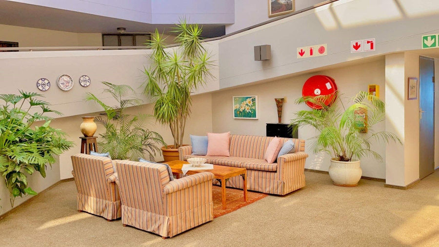 2 Bedroom Property for Sale in Faerie Glen Gauteng