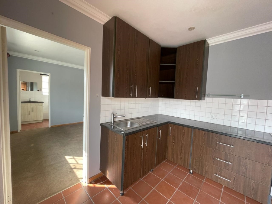 To Let 1 Bedroom Property for Rent in Discovery Gauteng