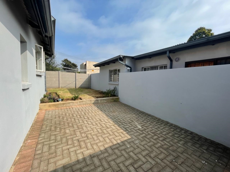 To Let 1 Bedroom Property for Rent in Discovery Gauteng