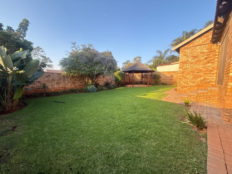 To Let 2 Bedroom Property for Rent in Roodepoort West Gauteng