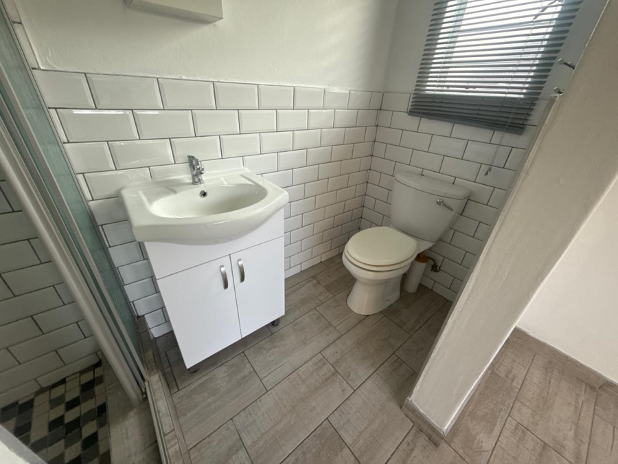 To Let 2 Bedroom Property for Rent in Roodepoort West Gauteng