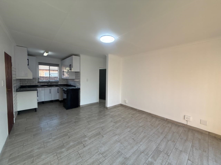 To Let 2 Bedroom Property for Rent in Roodepoort West Gauteng