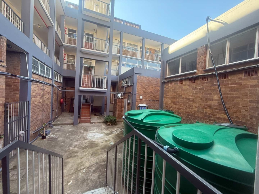 To Let 3 Bedroom Property for Rent in Florida Park Gauteng