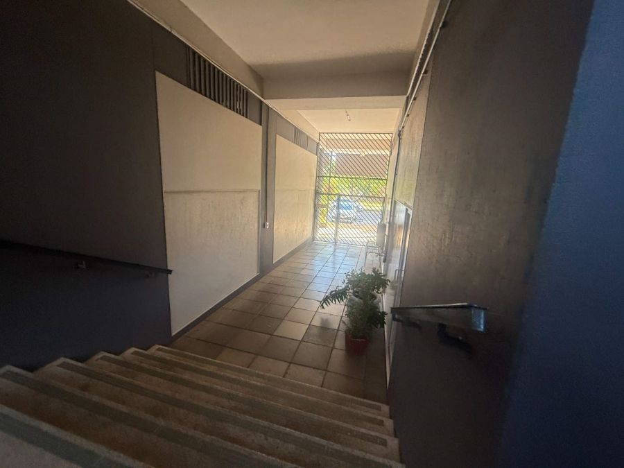 To Let 3 Bedroom Property for Rent in Florida Park Gauteng