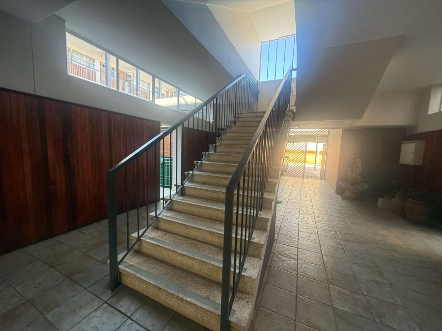 To Let 3 Bedroom Property for Rent in Florida Park Gauteng