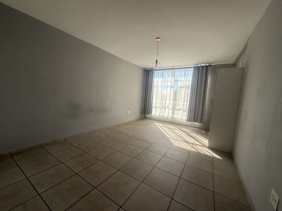 To Let 3 Bedroom Property for Rent in Florida Park Gauteng