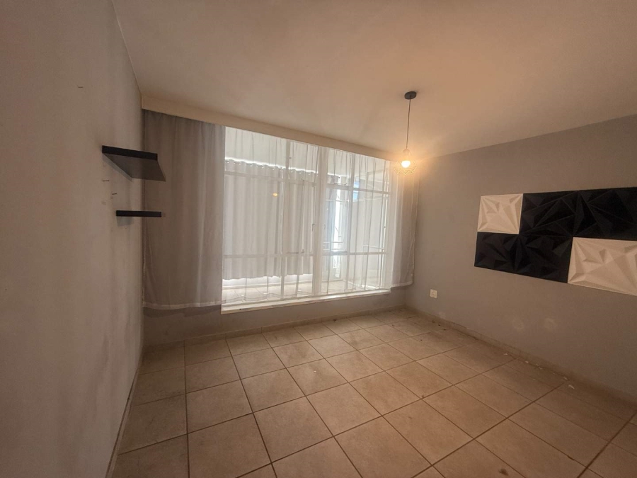 To Let 3 Bedroom Property for Rent in Florida Park Gauteng