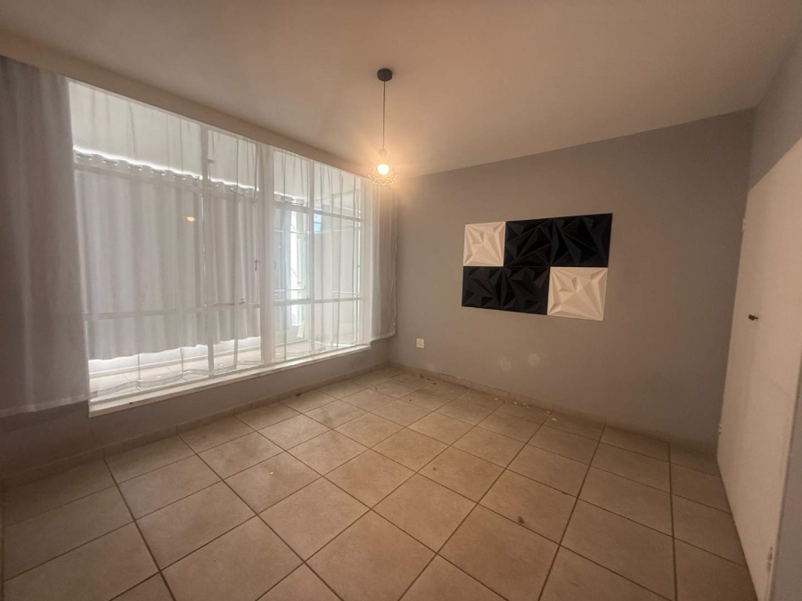 To Let 3 Bedroom Property for Rent in Florida Park Gauteng