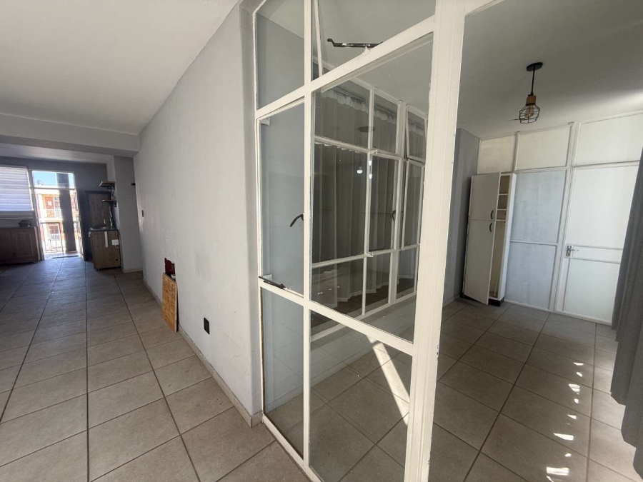 To Let 3 Bedroom Property for Rent in Florida Park Gauteng