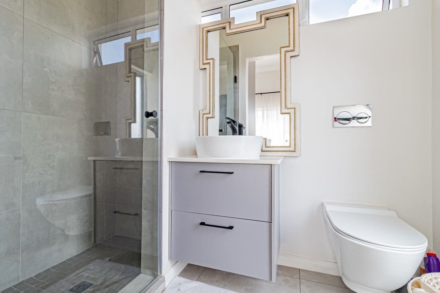 To Let 4 Bedroom Property for Rent in Cedar Creek Gauteng