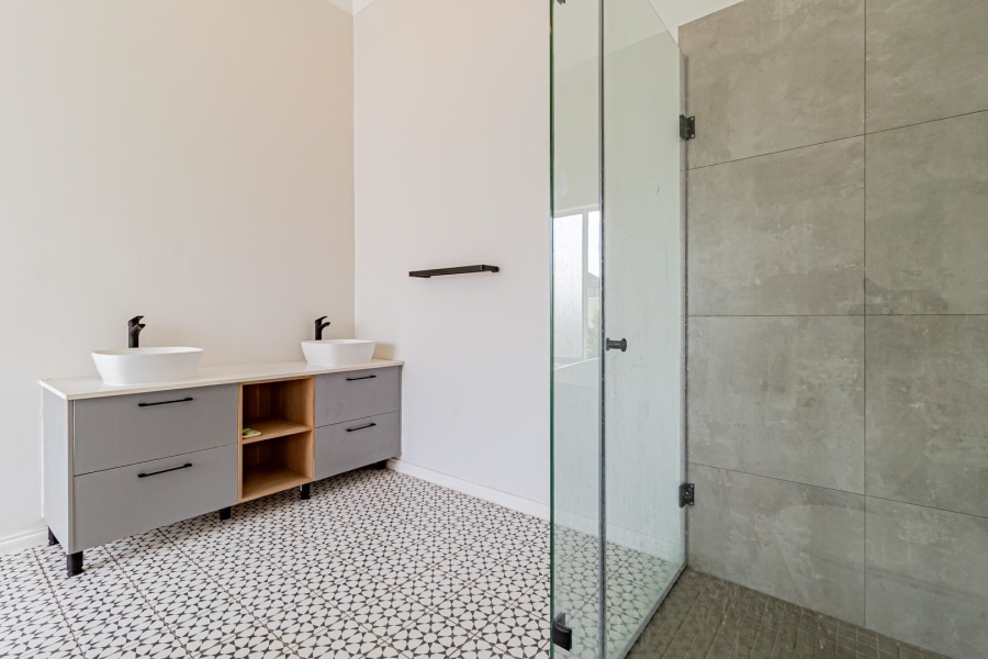 To Let 4 Bedroom Property for Rent in Cedar Creek Gauteng