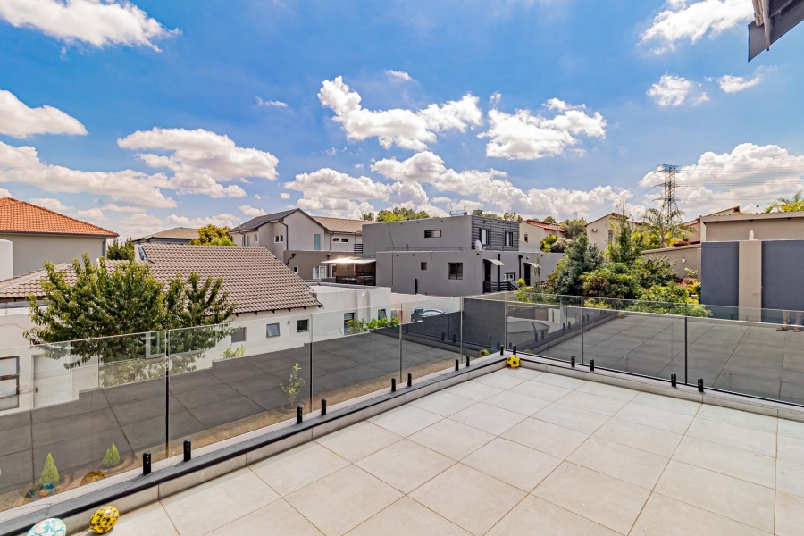 To Let 4 Bedroom Property for Rent in Cedar Creek Gauteng