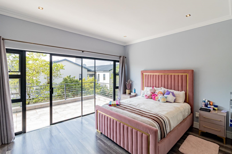 To Let 4 Bedroom Property for Rent in Helderfontein Estate Gauteng