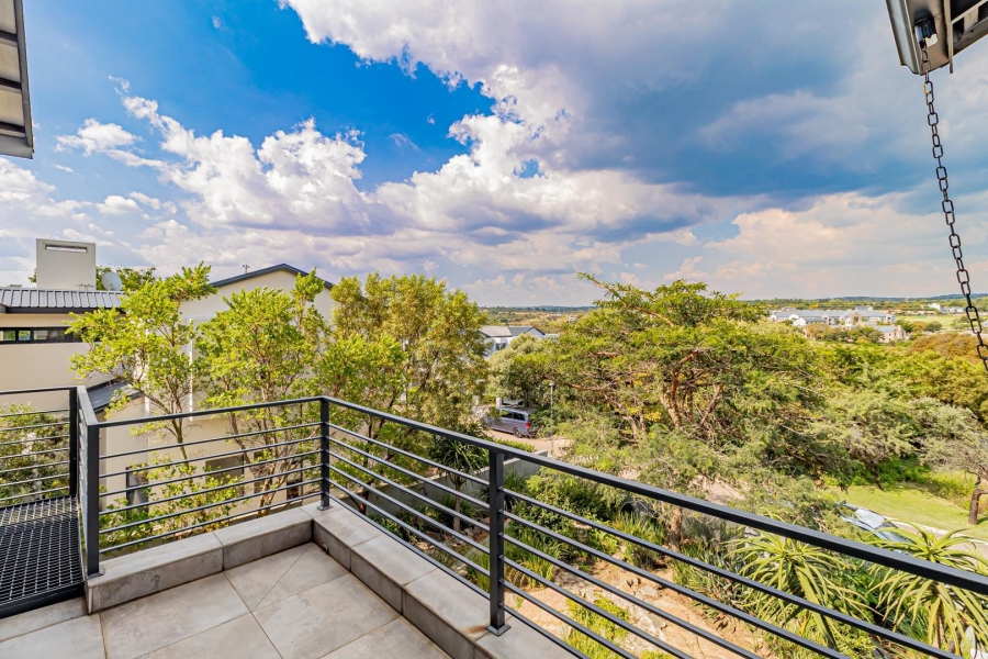 To Let 4 Bedroom Property for Rent in Helderfontein Estate Gauteng