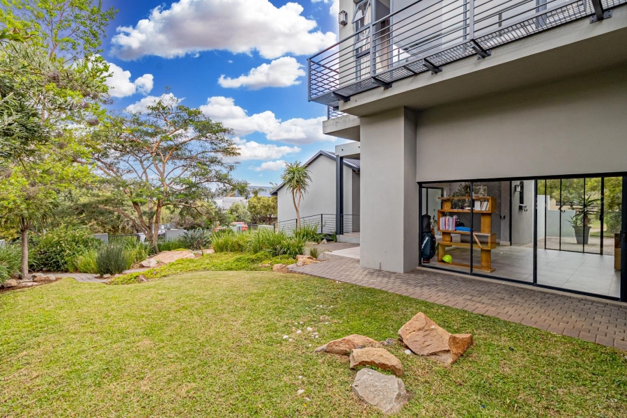 To Let 4 Bedroom Property for Rent in Helderfontein Estate Gauteng