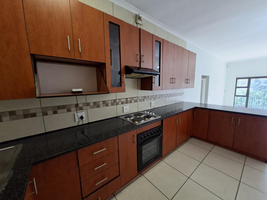 To Let 2 Bedroom Property for Rent in Buccleuch Gauteng