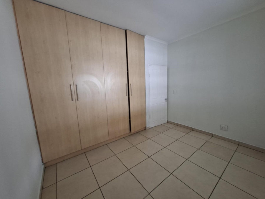 To Let 2 Bedroom Property for Rent in Buccleuch Gauteng