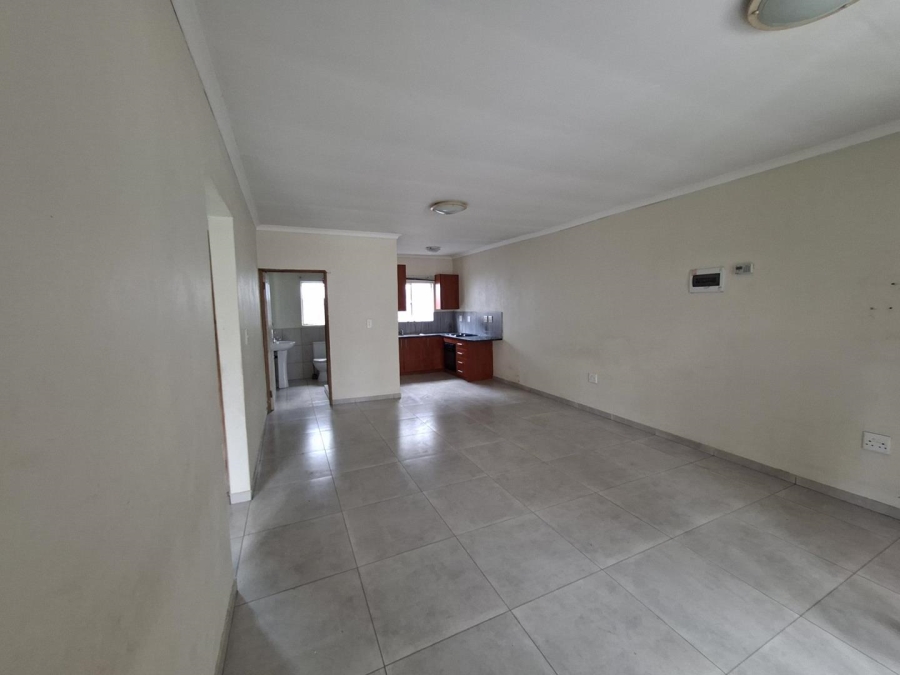 To Let 2 Bedroom Property for Rent in Buccleuch Gauteng