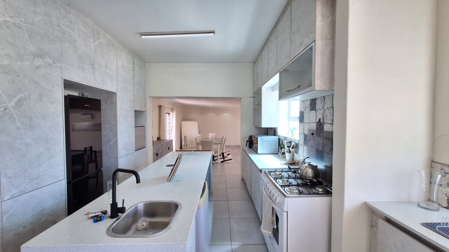 5 Bedroom Property for Sale in Florida Gauteng