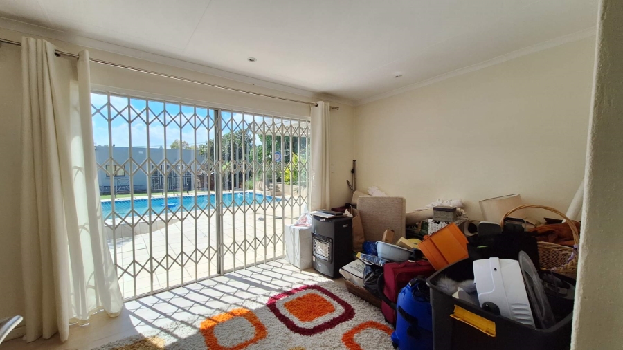 5 Bedroom Property for Sale in Florida Gauteng