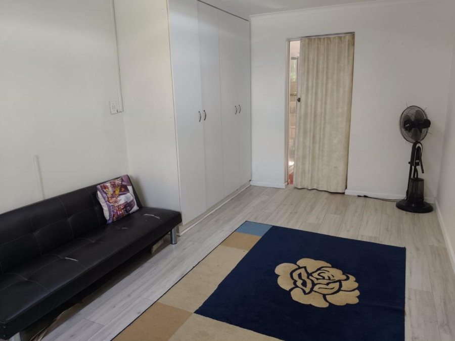 5 Bedroom Property for Sale in Florida Gauteng