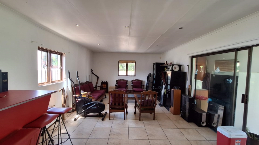 5 Bedroom Property for Sale in Florida Gauteng