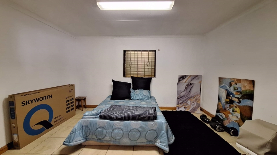 5 Bedroom Property for Sale in Florida Gauteng