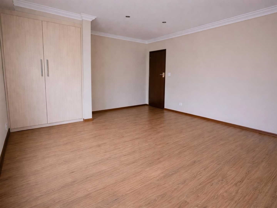 3 Bedroom Property for Sale in The Wilds Gauteng